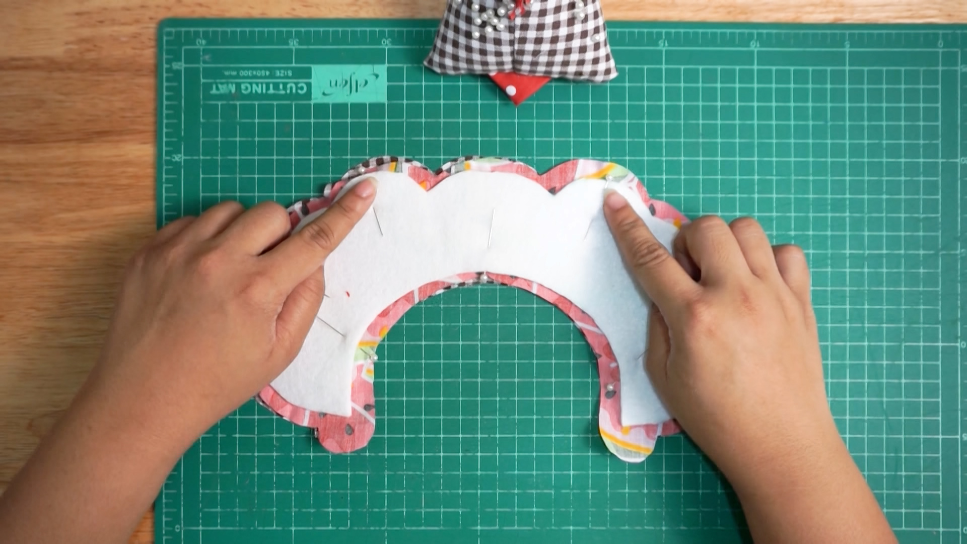 DIY Cat Collar with pattern ปลอกคอแมวผ้า Sirichai Fabric